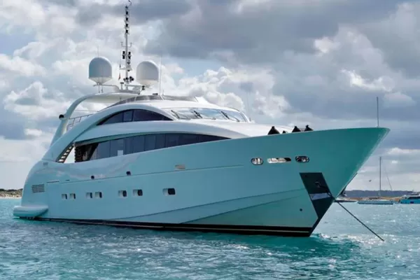 120ft Superyacht Party Manila Bay