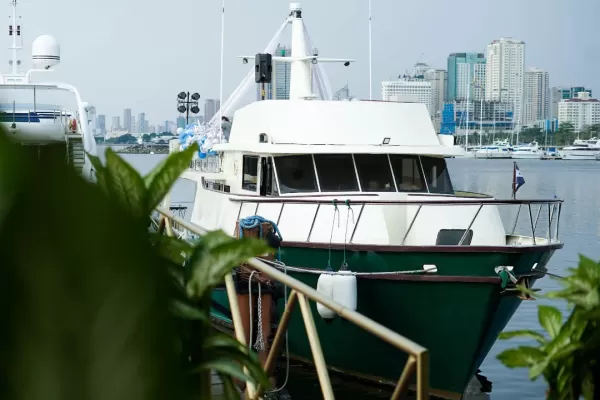 70ft Party Yacht Manila Bay